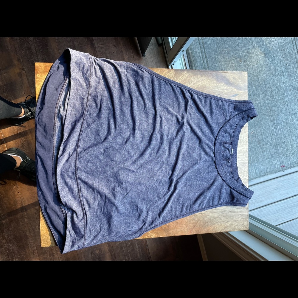 Lululemon muscle tank